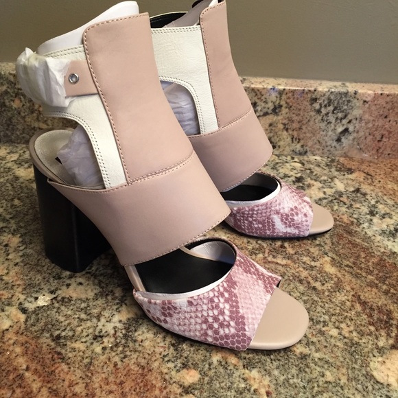 Dolce Vita Shoes - Dolce Vita Romeo Leather Sandal Natural